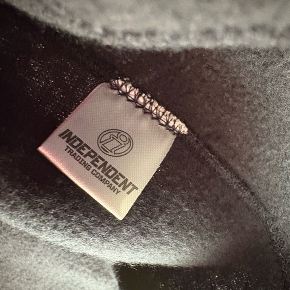 TAYLORMADE Navy Golf Crewneck - Picture 9 of 9